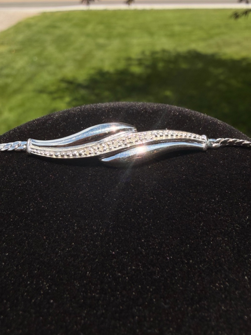 Diamond Wave Bracelet 0.05 CTW Rhodium Sterling Silver 7.5”